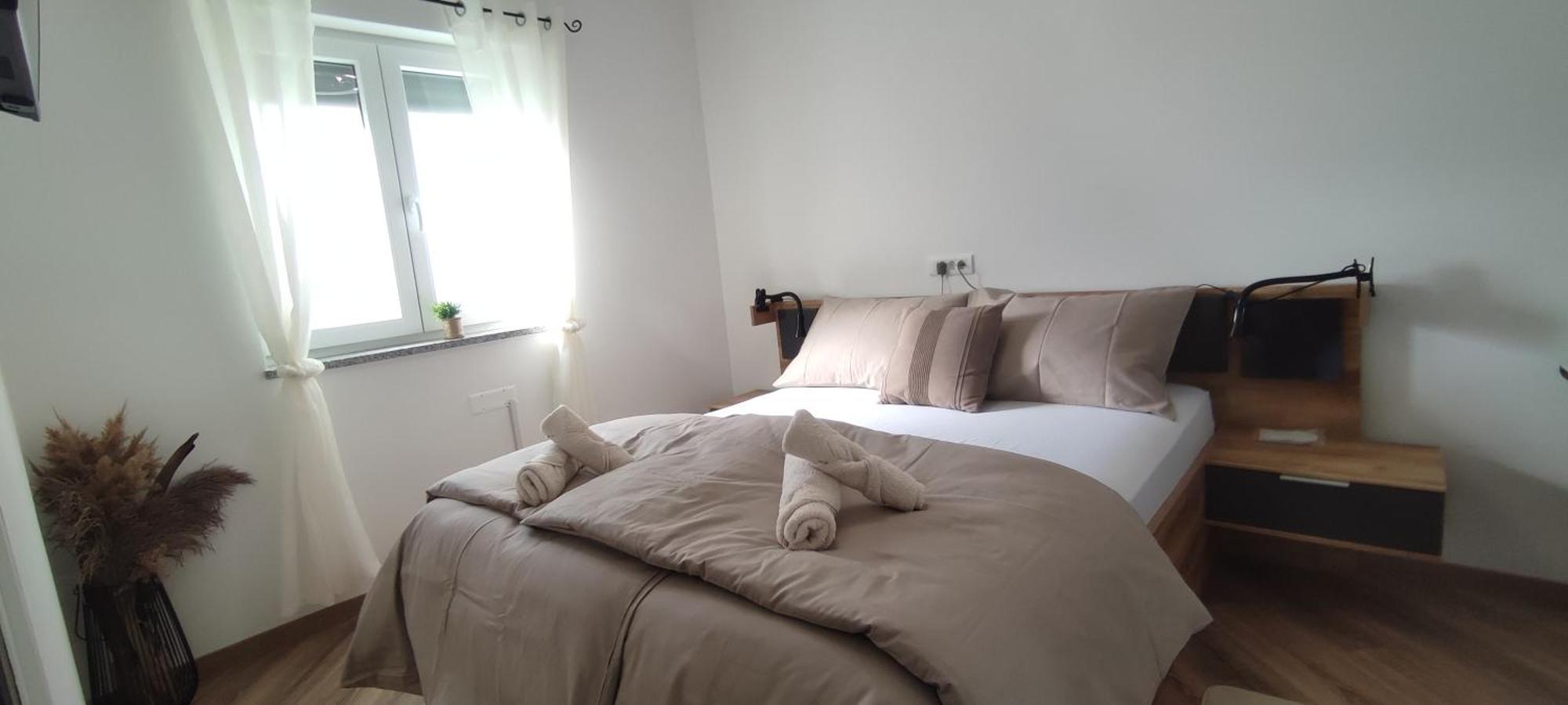 Sunny Oasis Apartment - High Ground Floor With Sunny Terrace & Private Garden!! Medulin Kültér fotó